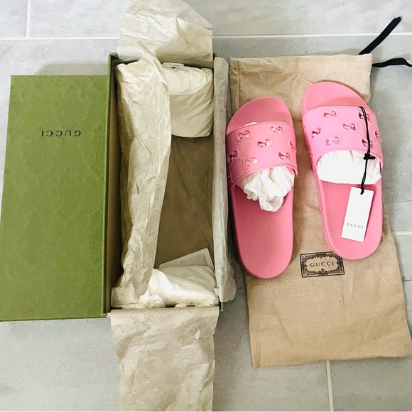 New authentic Gucci rubber slides. Size 8. Made in Italy. Rose- pink. - Picture 1 of 7